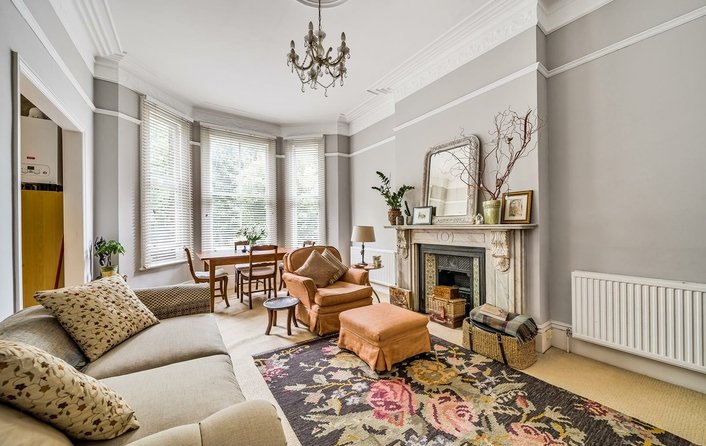 Flat for sale in Adamson Road, Belsize Park