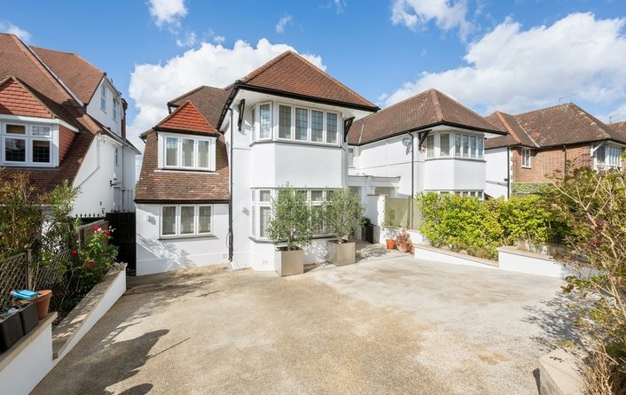 House for sale in Armitage Road, Golders Green