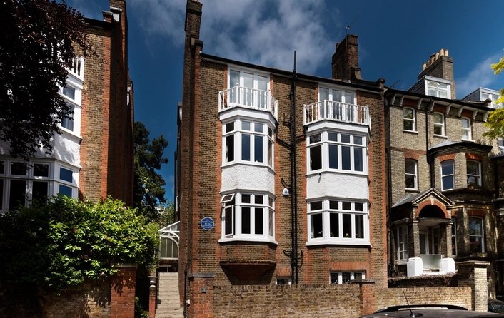 House for sale in Cannon Place, Hampstead Village