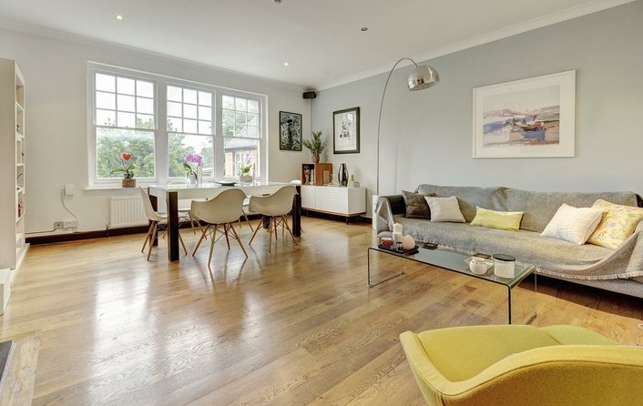 Flat for sale in Fitzjohn's Avenue, Hampstead