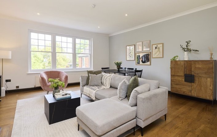Flat for sale in Fitzjohn's Avenue, Hampstead