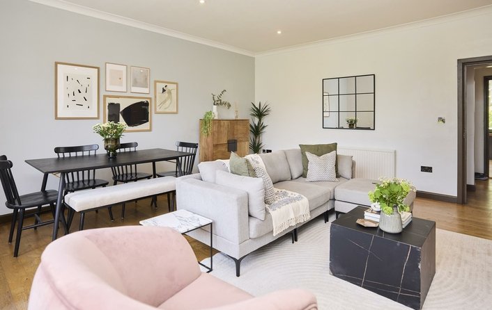 Flat for sale in Fitzjohn's Avenue, Hampstead