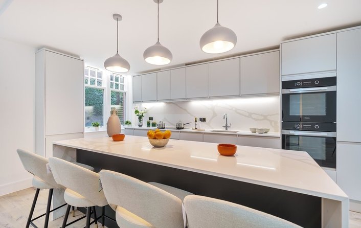 Flat for sale in Frognal Rise, Hampstead Village