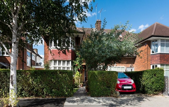 House for sale in Harman Drive, The Hocrofts