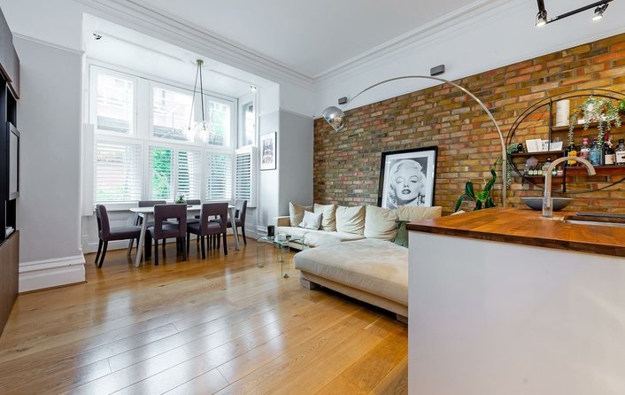 Flat for sale in Holford Road, Hampstead Village