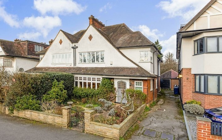 House for sale in Lyndale Avenue, Childs Hill