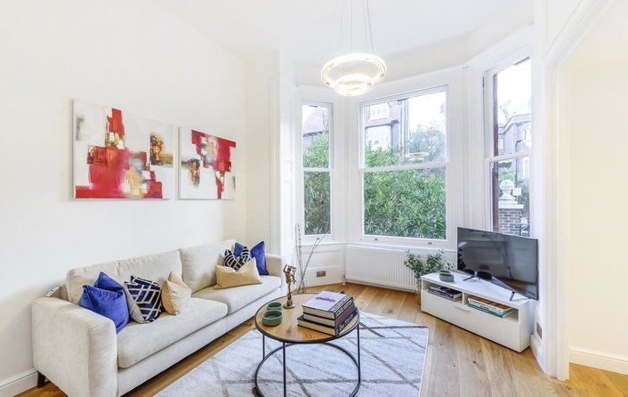 Flat for sale in Netherhall Gardens, Hampstead