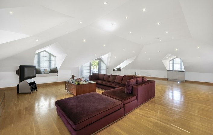 Flat for sale in Lindfield Gardens, Hampstead