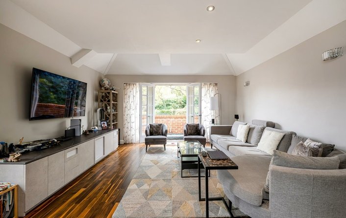 Flat for sale in Redington Road, Hampstead