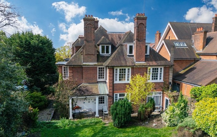House for sale in Templewood Avenue, Hampstead