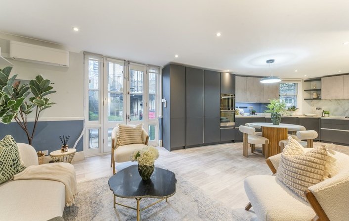 Flat for sale in Upper Hampstead Walk, Hampstead