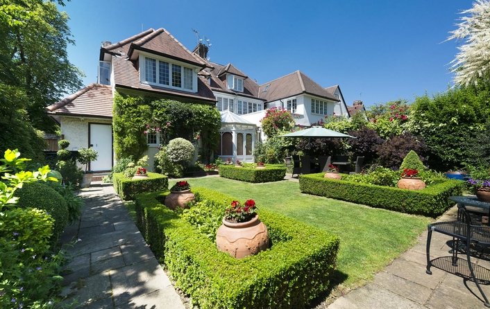 House for sale in West Heath Avenue, Golders Hill Park