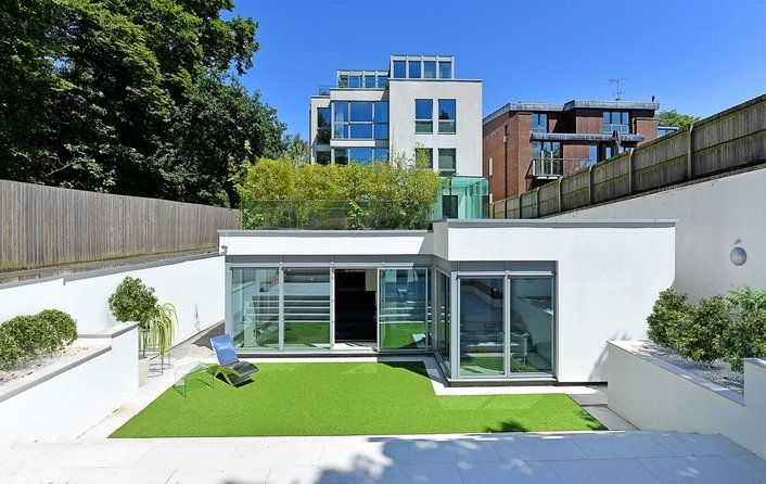 Flat for sale in West Heath Road, Hampstead