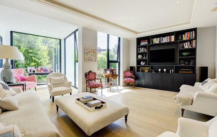 House for sale in Wycombe Gardens, Golders Green