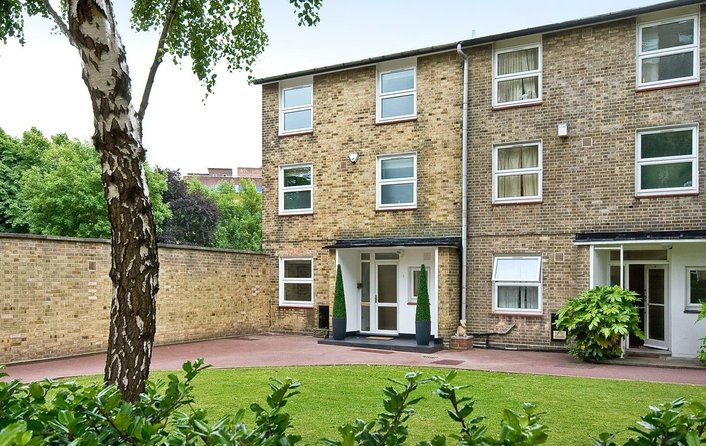 House to rent in Boydell Court, St Johns Wood