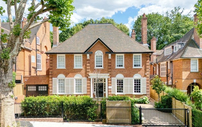 House to rent in Heath Drive, Hampstead