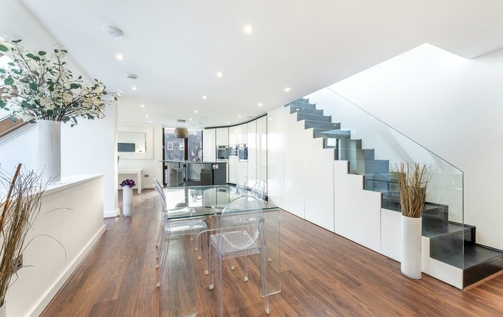 House to rent in Lakis Close, Hampstead Village