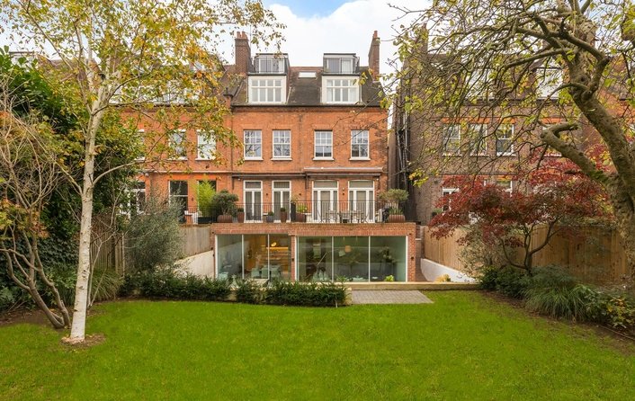 Flat to rent in Maresfield Gardens, Hampstead