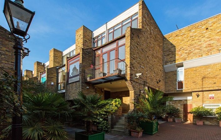 House to rent in Maryon Mews, London