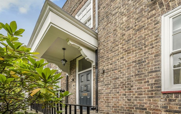 House to rent in Redington Road, London
