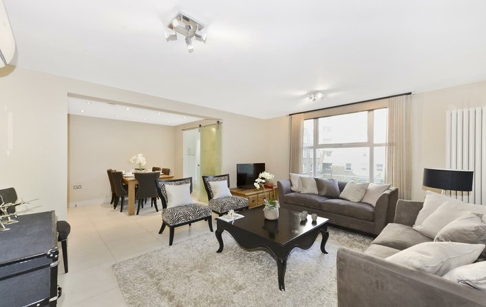 Flat to rent in St. Johns Wood Park, St Johns Wood