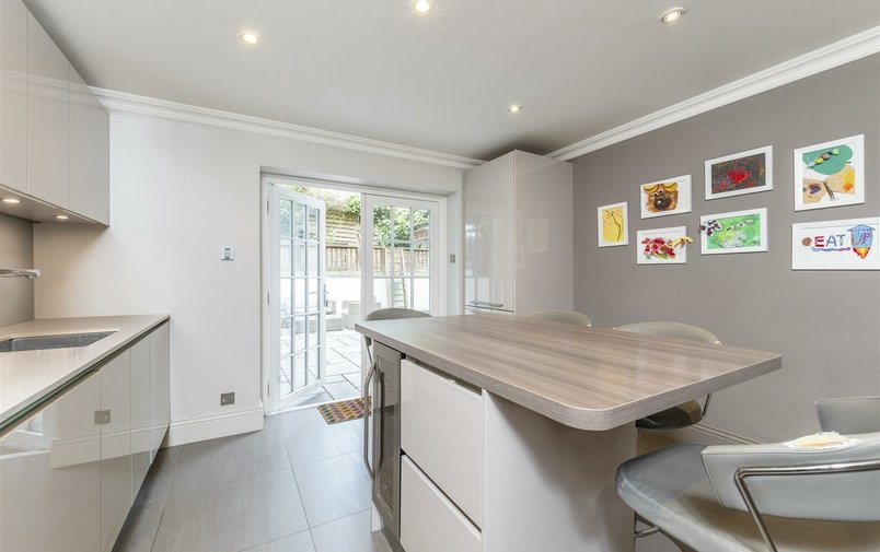 Flat for sale in Adamson Road, Belsize Park