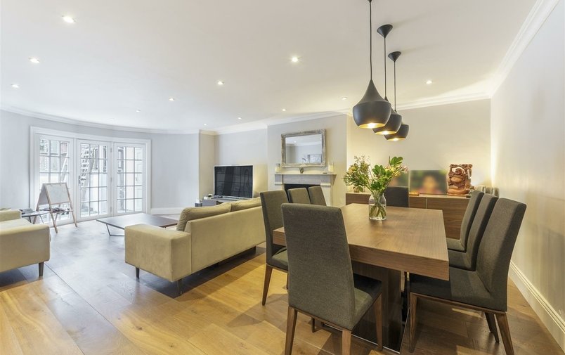 Flat for sale in Adamson Road, Belsize Park