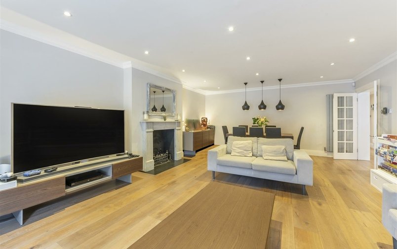 Flat for sale in Adamson Road, Belsize Park