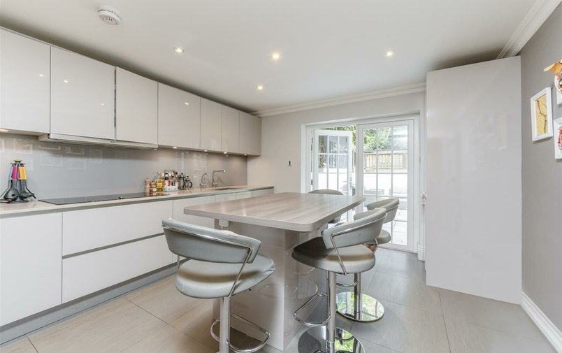 Flat for sale in Adamson Road, Belsize Park