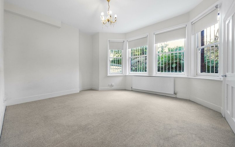 Flat for sale in Arkwright Road, Hampstead