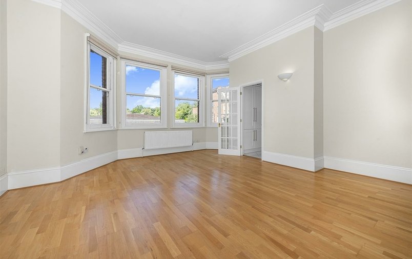 Flat for sale in Arkwright Road, Hampstead