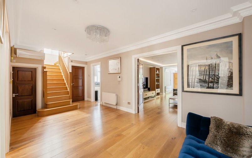 House for sale in Armitage Road, Golders Green