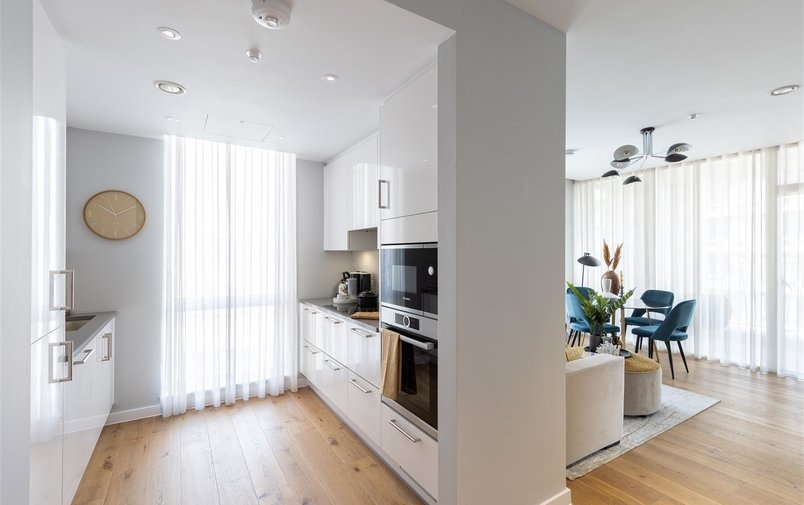 Flat for sale in Rowland Hill Street, Hampstead