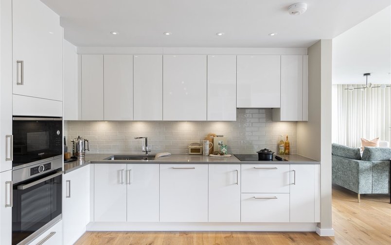 Flat for sale in Rowland Hill Street, Hampstead