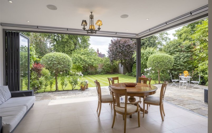 House for sale in Bracknell Gardens, Hampstead