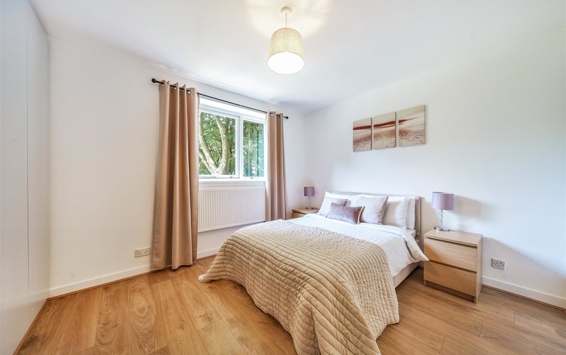 Flat for sale in Branch Hill, Hampstead