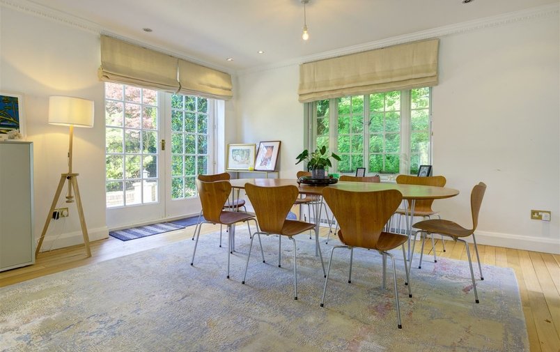 House for sale in Bunkers Hill, Hampstead Garden Suburb
