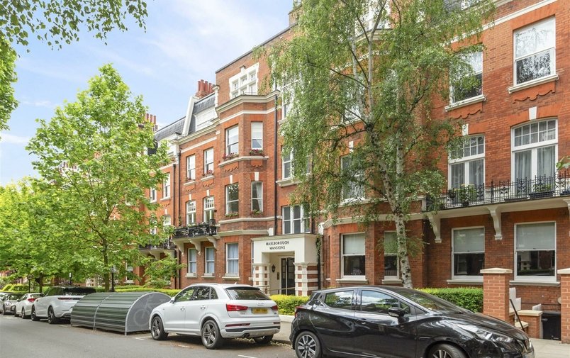 Flat for sale in Cannon Hill, West Hampstead