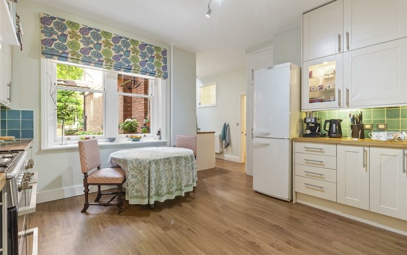 Flat for sale in Cannon Hill, West Hampstead