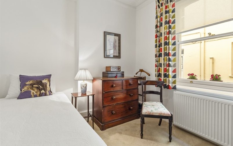 Flat for sale in Cannon Hill, West Hampstead