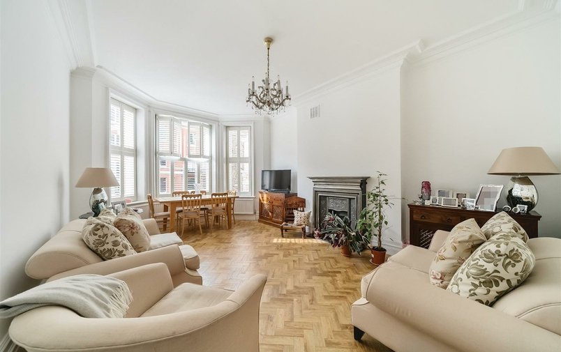 Flat for sale in Cannon Hill, West Hampstead