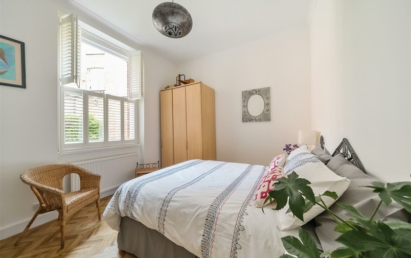 Flat for sale in Cannon Hill, West Hampstead