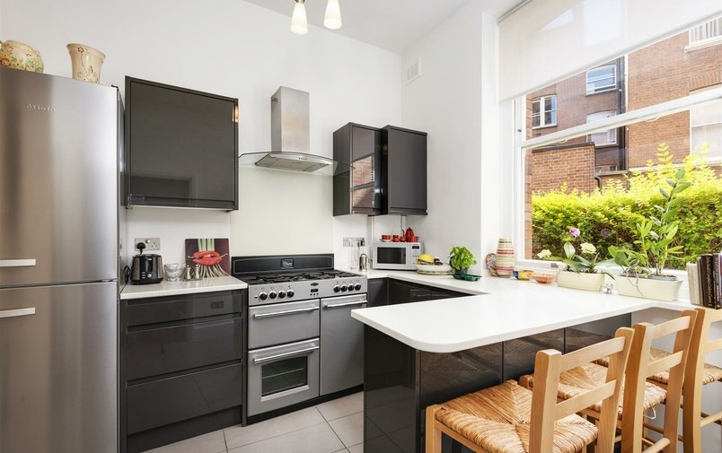 Flat for sale in Cannon Hill, West Hampstead