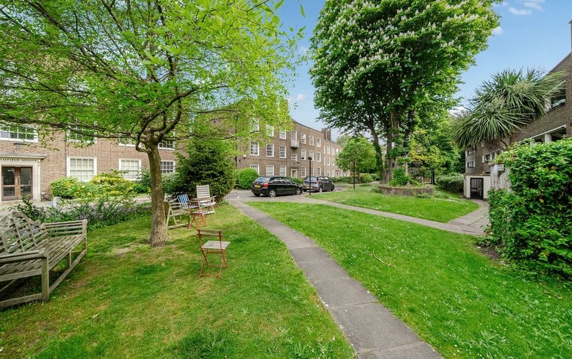 Flat for sale in Carlton Hill, St. John's Wood