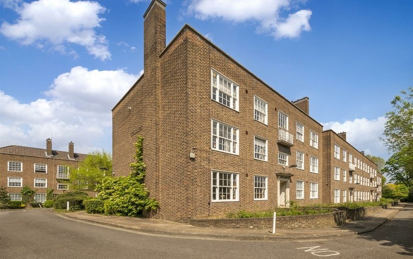 Flat for sale in Carlton Hill, St. John's Wood
