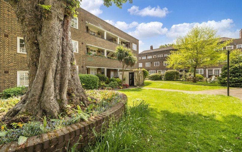 Flat for sale in Carlton Hill, St. John's Wood