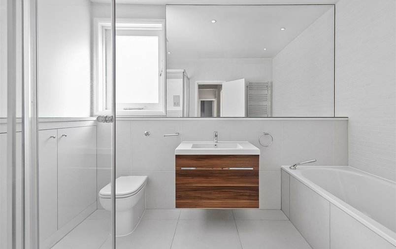 House for sale in Cenacle Close, Hampstead