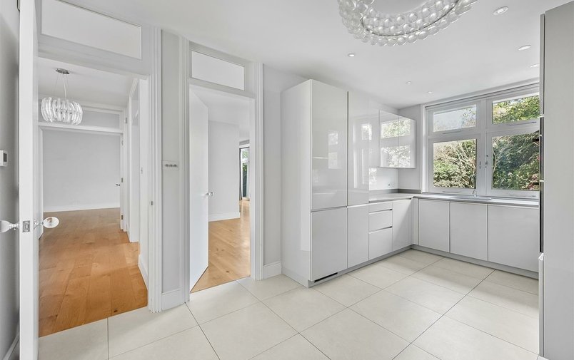 House for sale in Cenacle Close, Hampstead