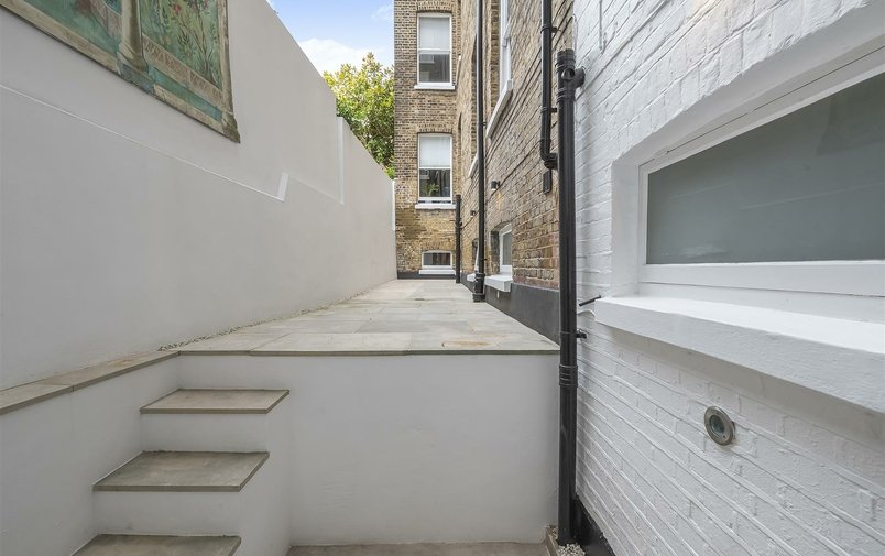 Flat for sale in Church Row, Hampstead Village