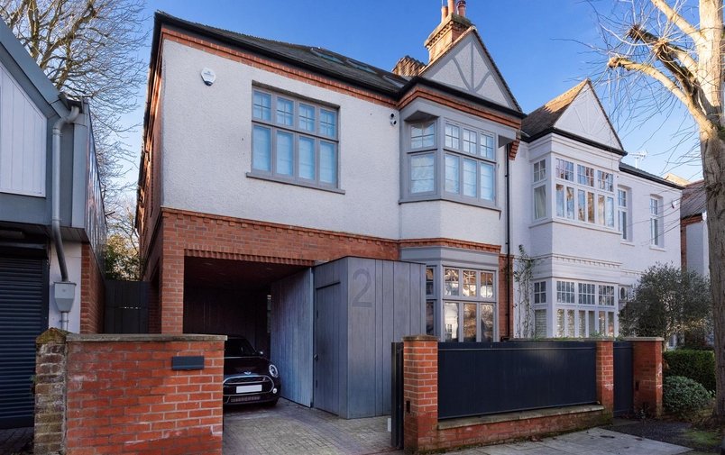 House for sale in Clorane Gardens, Hampstead